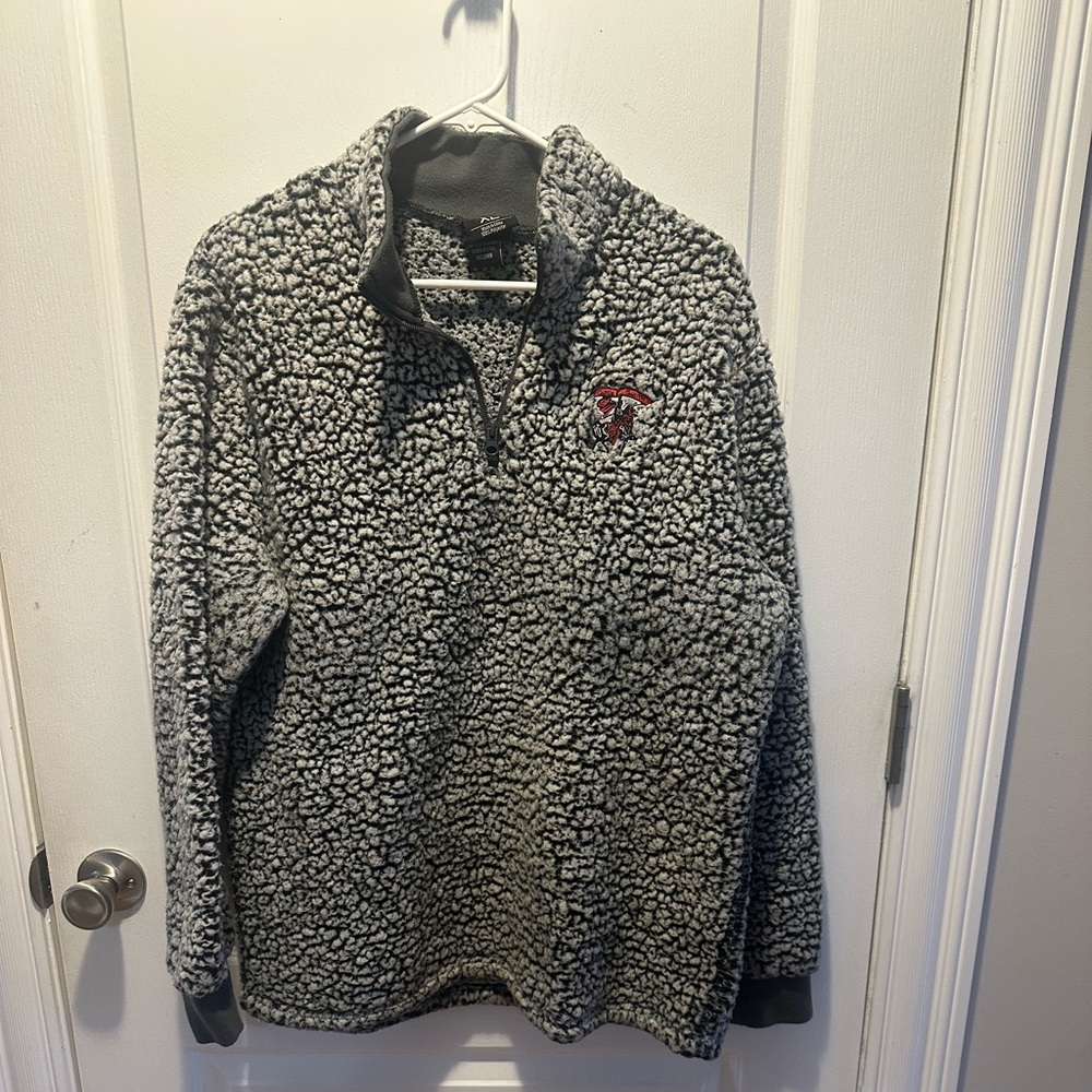 XL Washburn Castle Guard 1/4 zip Sherpa Fleece